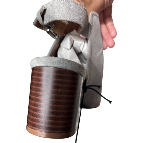 Loft Gray Faux Suede Peep Toe Boho Heel Sandals Size 10 - Picture 11 of 11